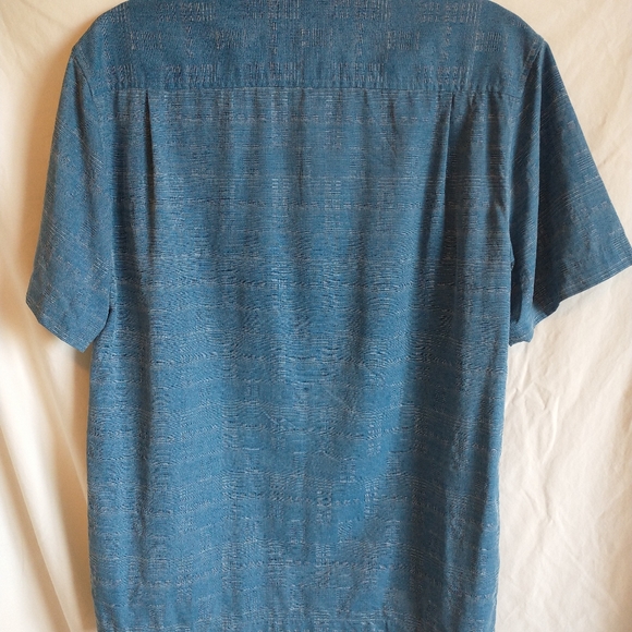 Tommy Bahama Silk Blue Shirt - Picture 3 of 6